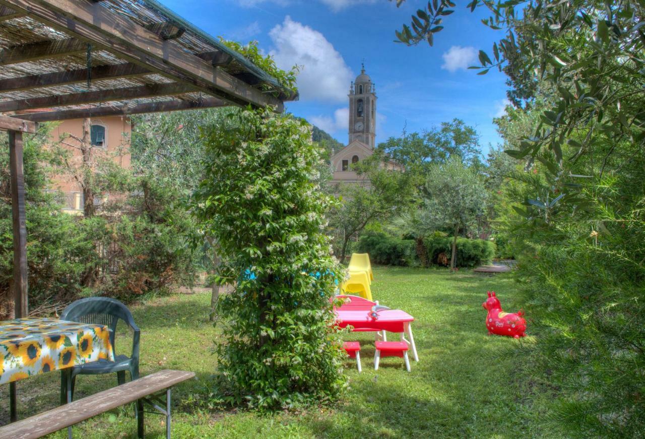 Appartamento In Villa A 5 Km Dal Mare Albisola Superiore Exterior photo