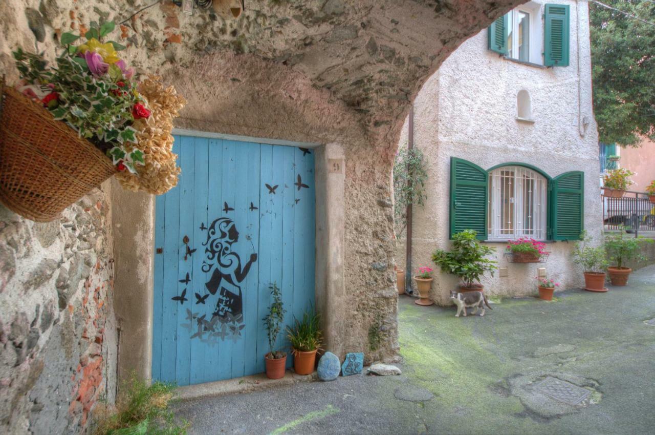 Appartamento In Villa A 5 Km Dal Mare Albisola Superiore Exterior photo